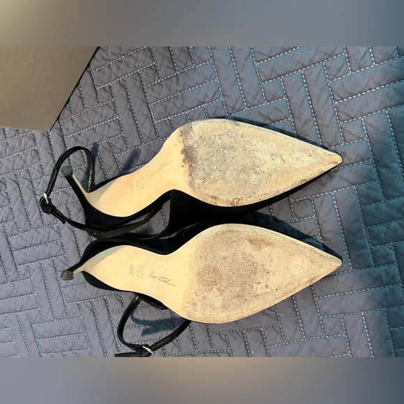 Strappy satin pumps - Picture 3 of 7